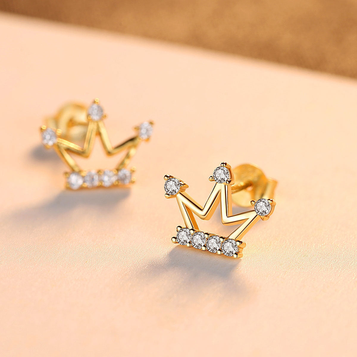 Crown Pavé Earring