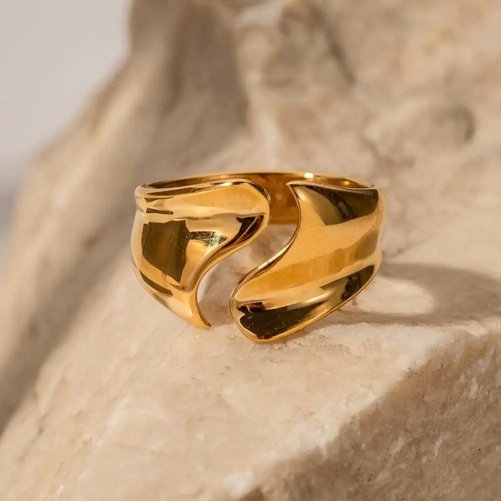 Abagail Gold Ring