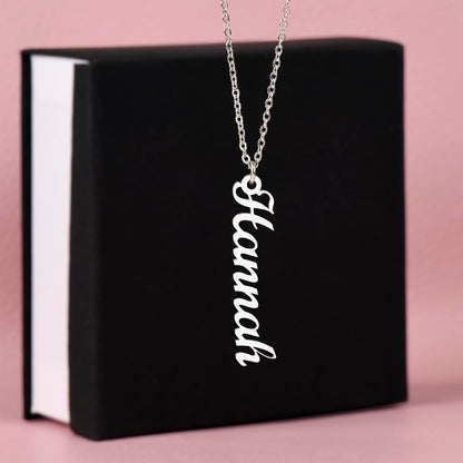 Linda Horizontal Name Necklace